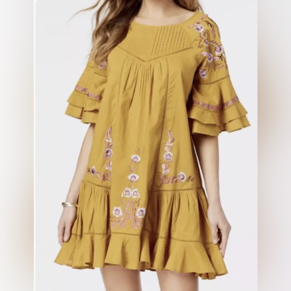 Free People women’s size M babydoll dress floral embroidered boho